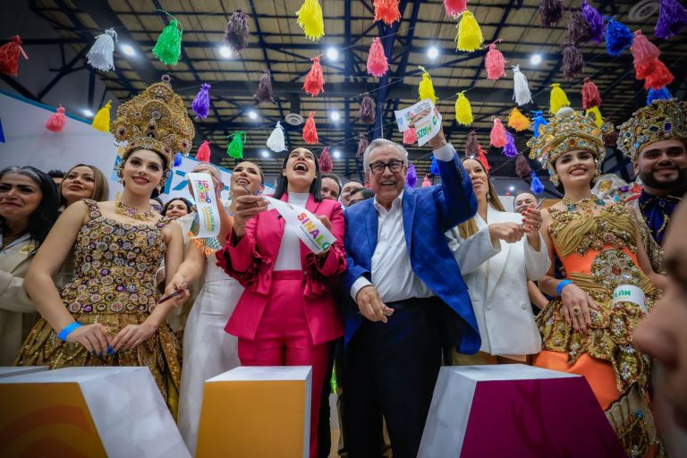 Alianza regional para impulsar el turismo y economía : Rubén Rocha Moya