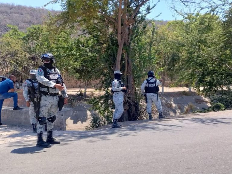 Hallan cuerpo flotando en canal de Costa Rica