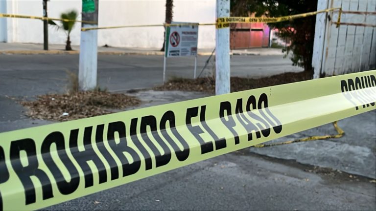 Hallan cadáver envuelto en plástico en la Ignacio Allende