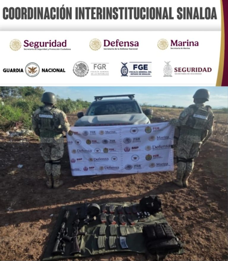 Aseguran en Navolato un vehículo con cargadores