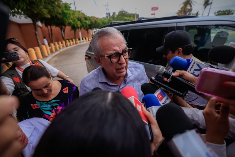 Confía Rocha en buena participación en elección judicial