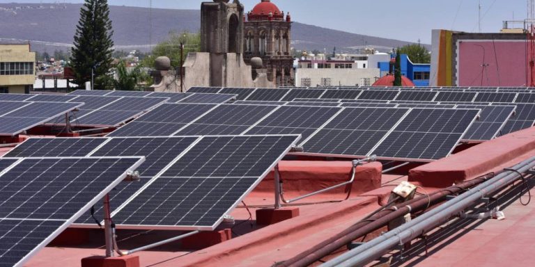 Trabaja investigador de la UAS en proyectos para captar energía solar