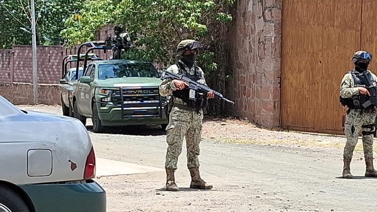 Hallan a hombre asesinado en El Barrio