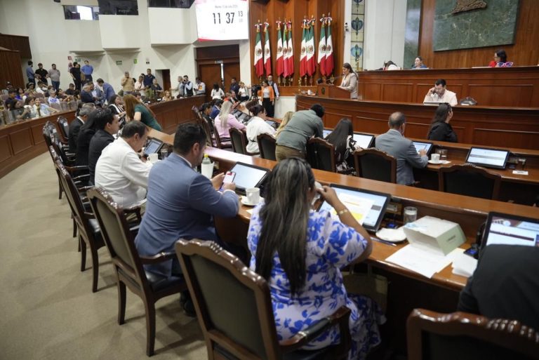 Buscan garantía en ley de vivienda a madres solteras, indígenas y desplazados