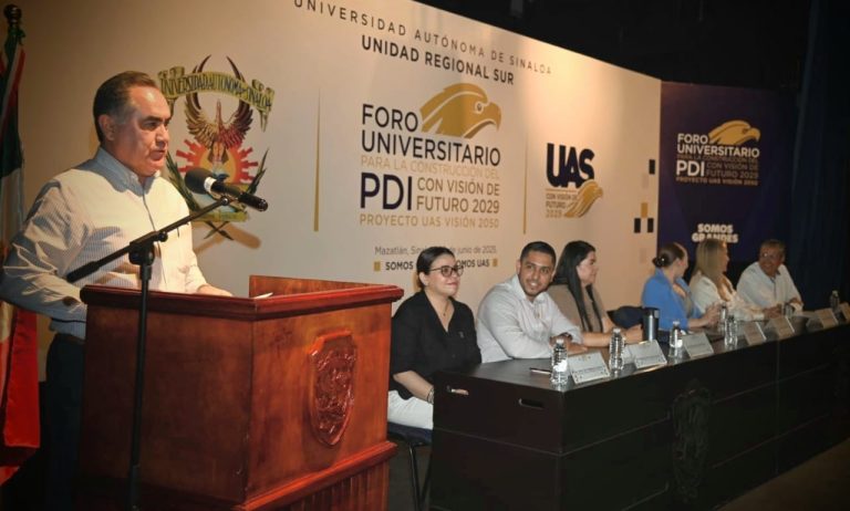 Reúne la URS mil autores en 480 en propuestas