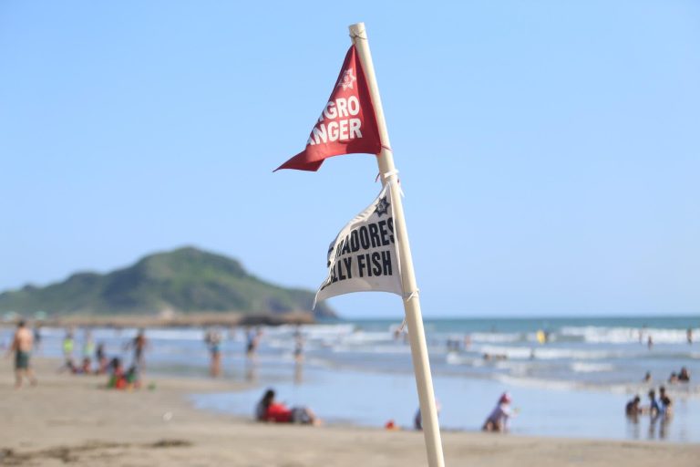 Recuperan cuerpo del joven desaparecido en el mar