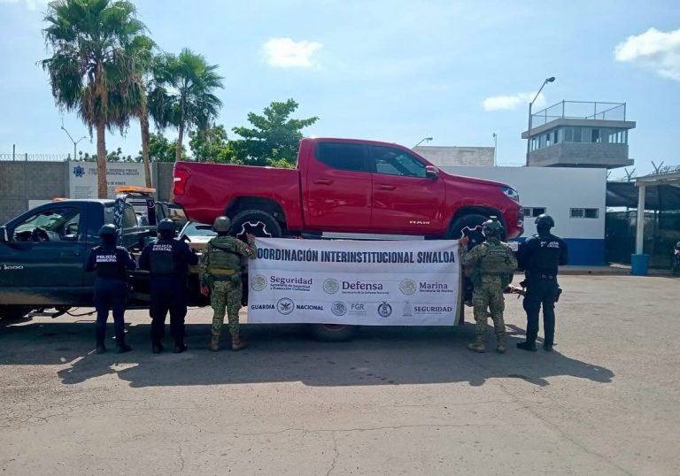 Recuperan vehículos robados en Culiacán y Navolato