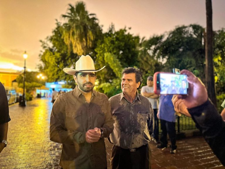 Joss Favela en las letras emblemáticas de Mocorito