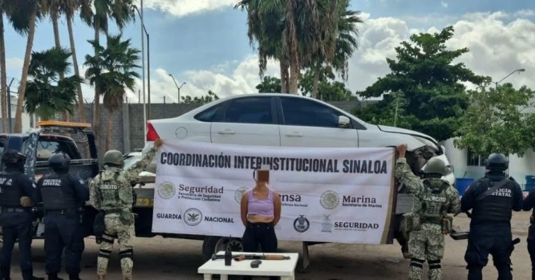 Detiene a 2 civiles tras persecución en Navolato por robo de auto