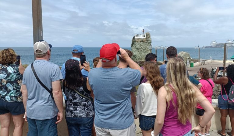Llegan a Mazatlán 13 mil cruceristas