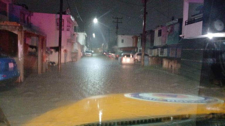 Alcanzan lluvias los 48 milímetros en Mazatlán