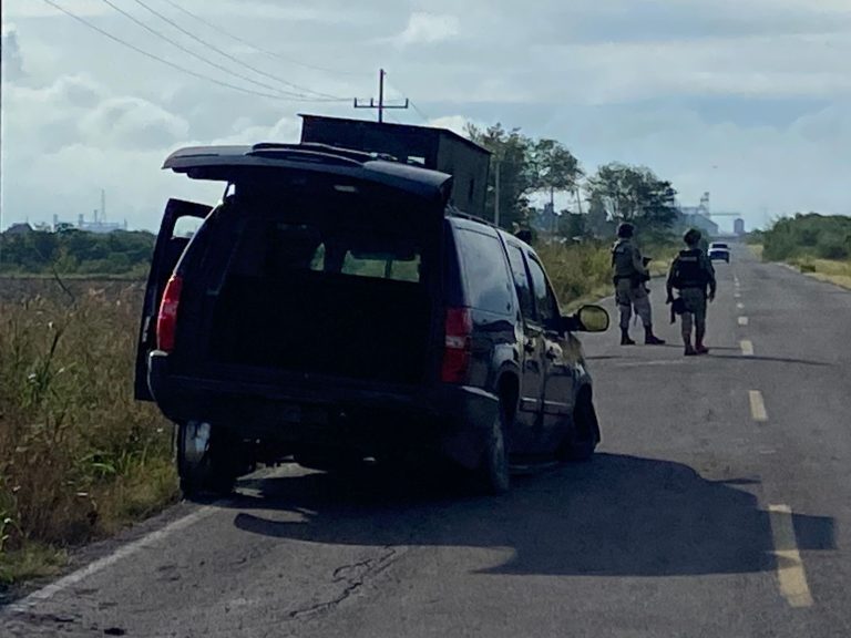 Aseguran 4 autos tras balacera en El Tamarindo