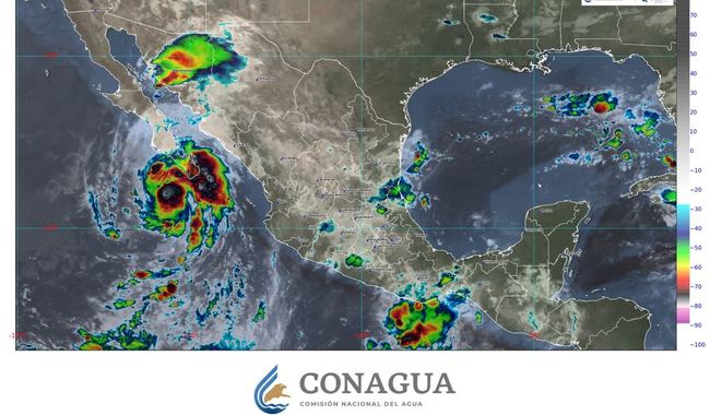 Se intensifica huracán Lorena a categoría 1