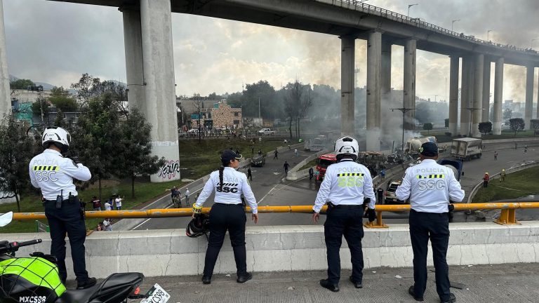 Suman 3 muertos y 70 heridos por explosión de pipa en CDMX