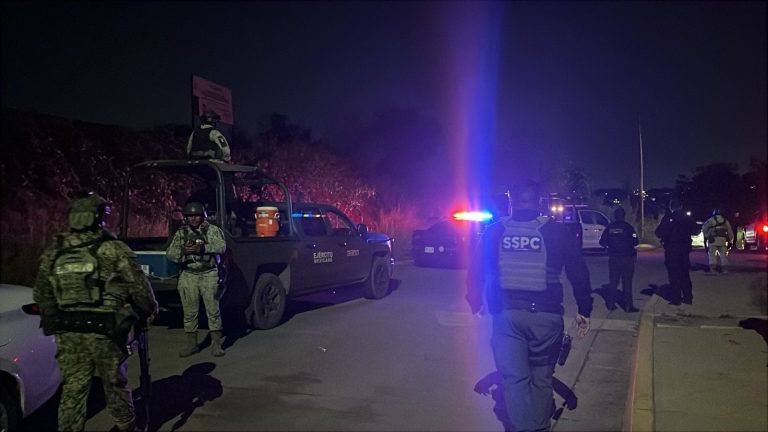 Encuentran muerta a mujer en terreno baldío