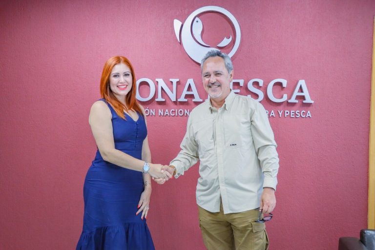 Pacta Sinaloa con Conapesca impulsar el sector pesquero