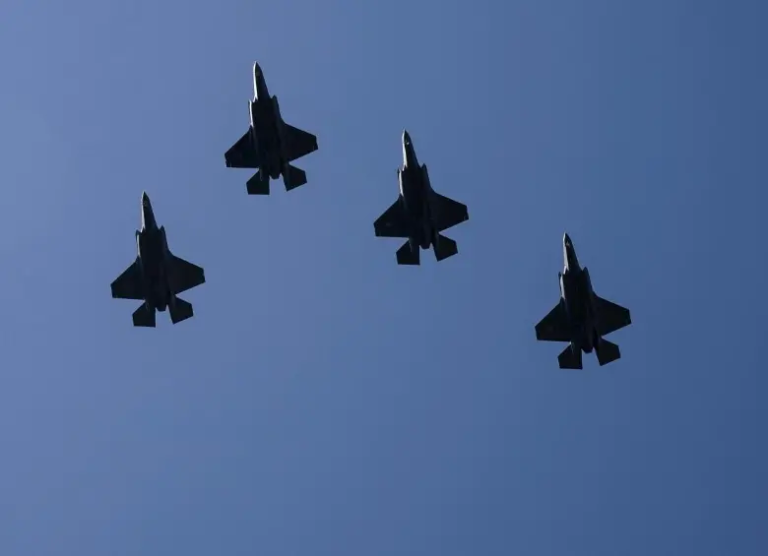 Despliega EU aviones militares en Puerto Rico