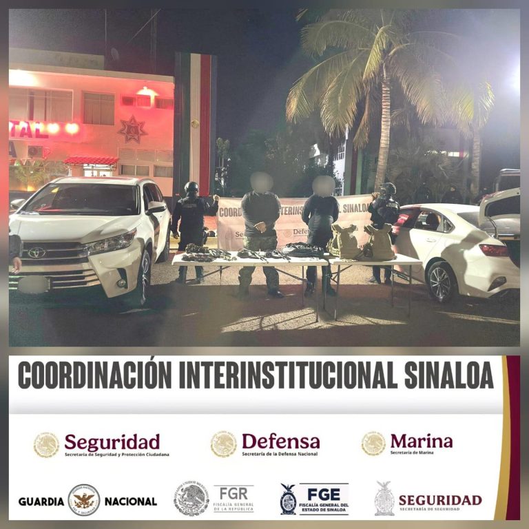 Rescatan a uno; aseguran armas y autos con ponchallantas