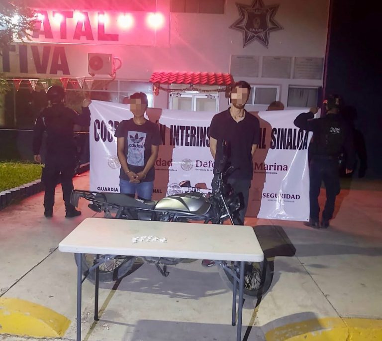 Iban a exceso de velocidad; les encontraron droga