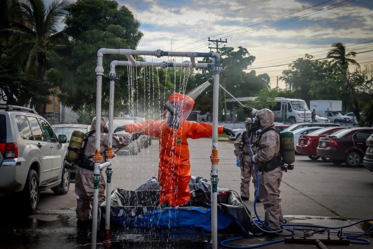 Evacuan ISSSTE Mazatlán; no había fuga de químico: PC