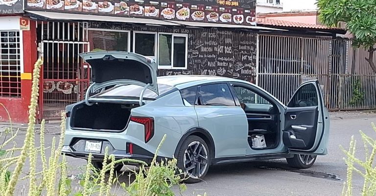 Deja un muerto persecución en Villas del Manantial