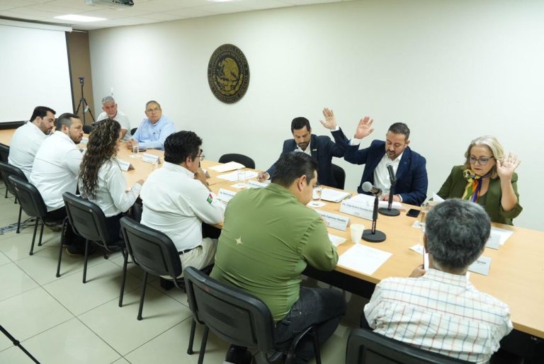 Van diputados por consenso en Ley de Obras