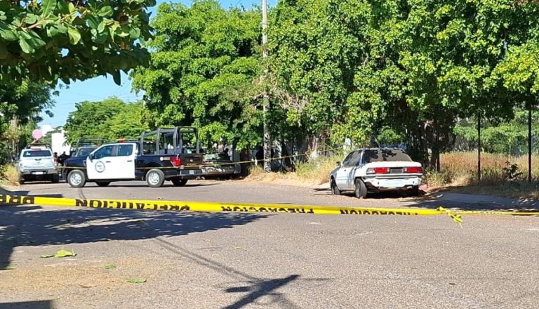 Hallan cadáver envuelto en plástico