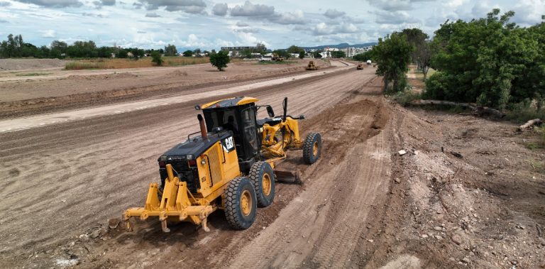 Desde puentes hasta carreteras, suman $5 mil millones en 623 obras en Sinaloa