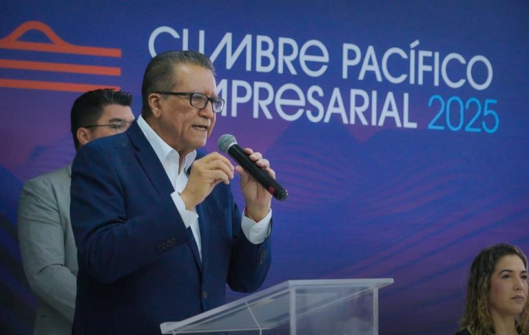 Pide Gobierno a IP apostar a ciencia y tecnología para el desarrollo