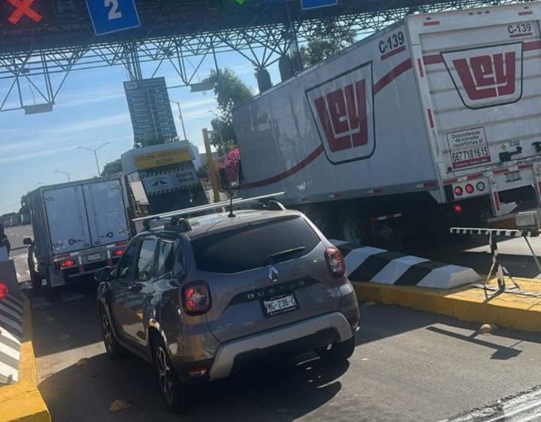 Bajan casetas plumas tras fin al bloqueo agrícola carretero