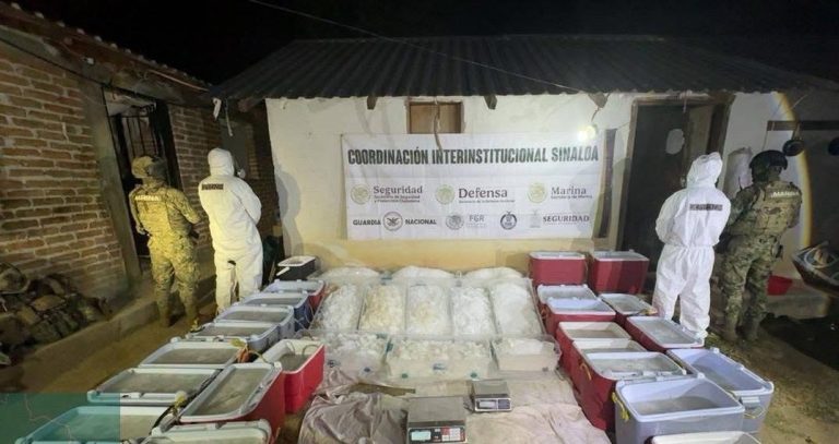 Realiza Marina en Sinaloa decomisos de armas, droga y municiones