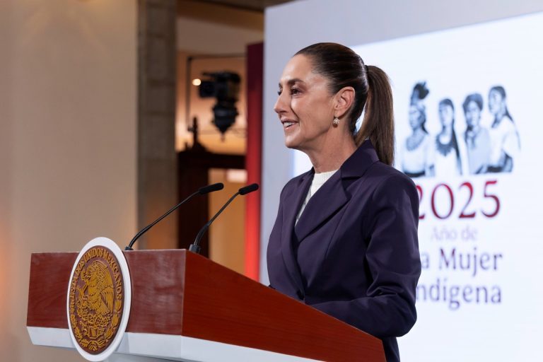 Denuncia Sheinbaum acoso; descarta cambiar seguridad