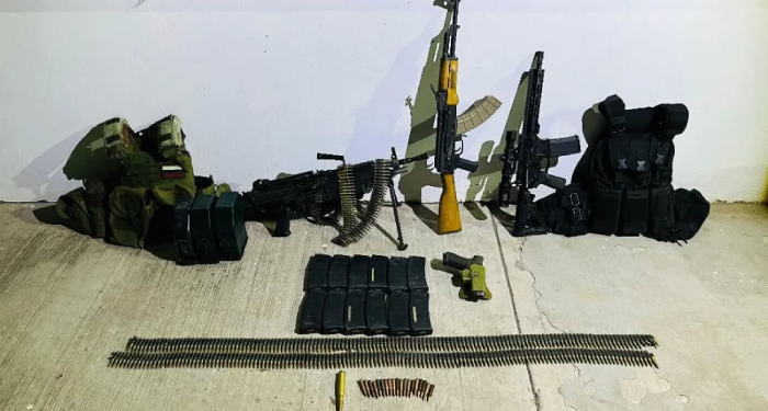 Arrestan a 2 con armas en Villa Juárez, Navolato