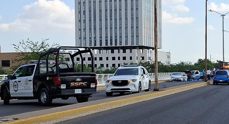 Terminan disparos en persecución y carambola en Culiacán