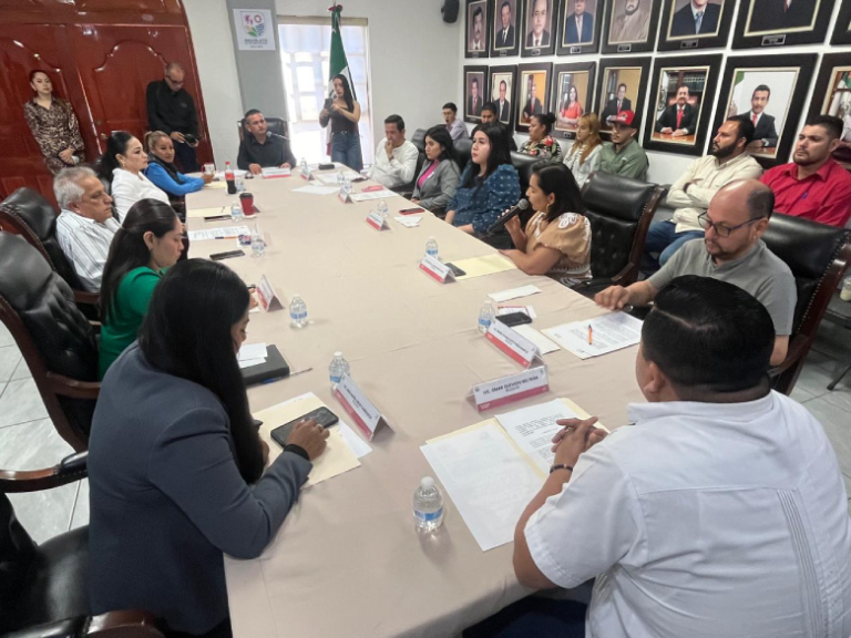 A punto Bojórquez de perder Cabildo; le reclaman PVEM, PAN, PAS y Morena