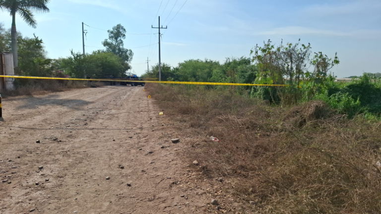 Hallan 2 cadáveres en La Sinaloa, Navolato