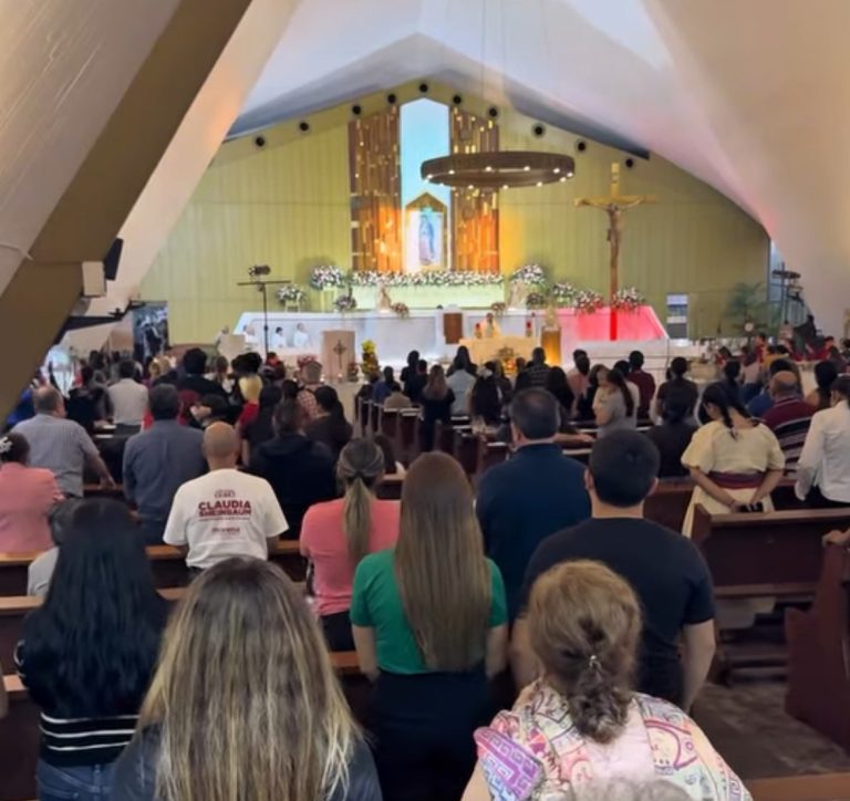 Acuden cientos a La Lomita a venerar a la Virgen