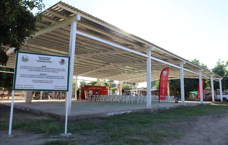 Construyen techumbre a 5 de Mayo, Navolato