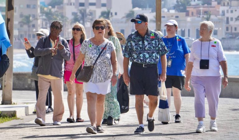 Superan vuelos desde EU y Canadá ocupación del 80% a Mazatlán