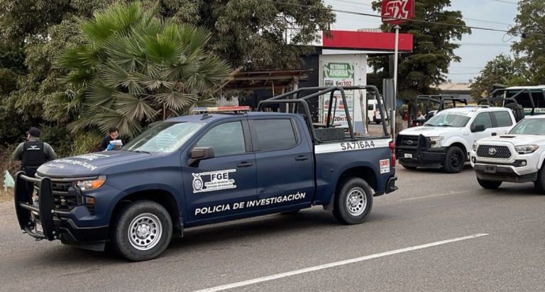 Lo hallan envuelto en plástico en la Culiacán-Eldorado