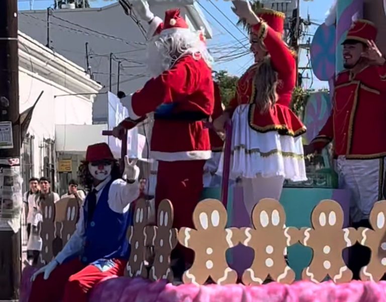 Activa la policía en Navolato caravana navideña