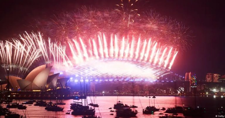 Recibe Sidney al 2026