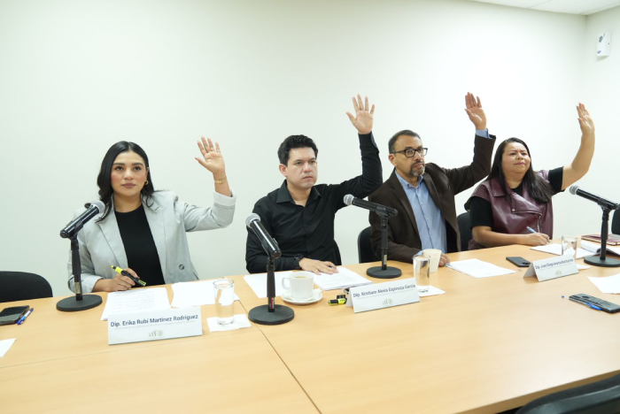 Analiza Sinaloa crédito por $2 mil millones para obras