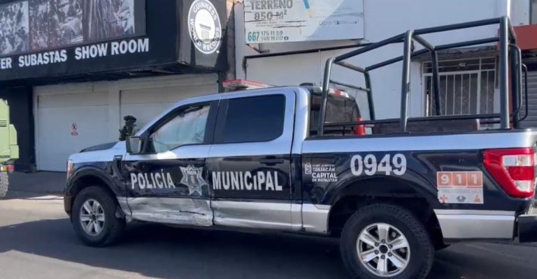 Chocan policías en el Centro tras emergencia
