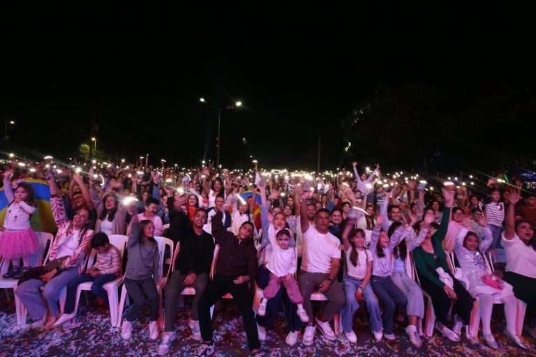 Villa Navideña 2025 rompe récord de asistencia en Mazatlán