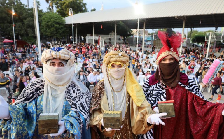 Reúne DIF Navolato a más de mil en la Rosca de Reyes