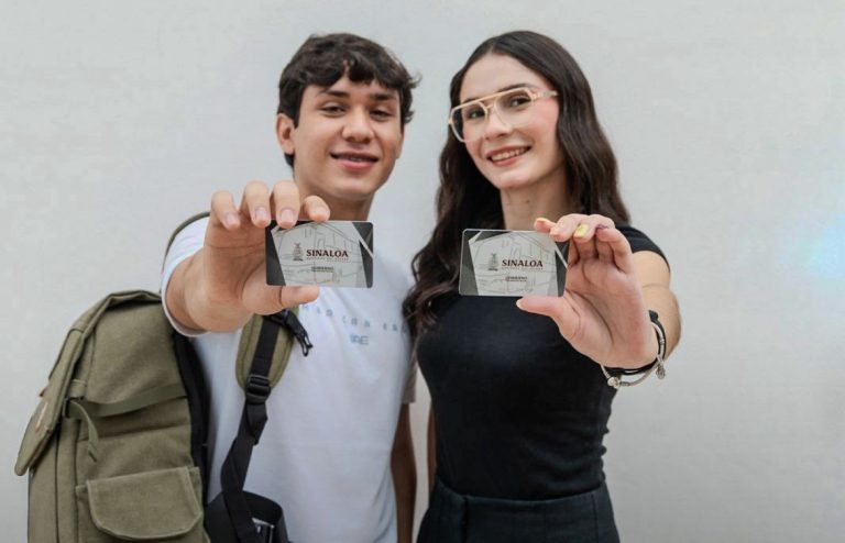 Suman 52 mil 627 estudiantes con tarjeta inteligente