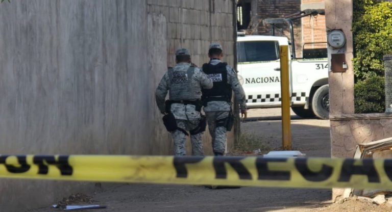 Localizan un hombre asesinado y una hielera con restos humanos en Culiacán