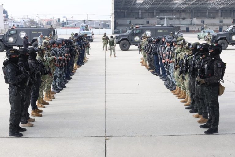 Se llevan a EU a 37 operadores de organizaciones criminales