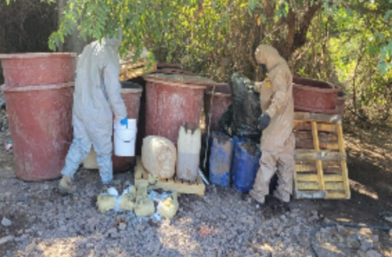 Incautan laboratorio clandestino en La Mora, Culiacán